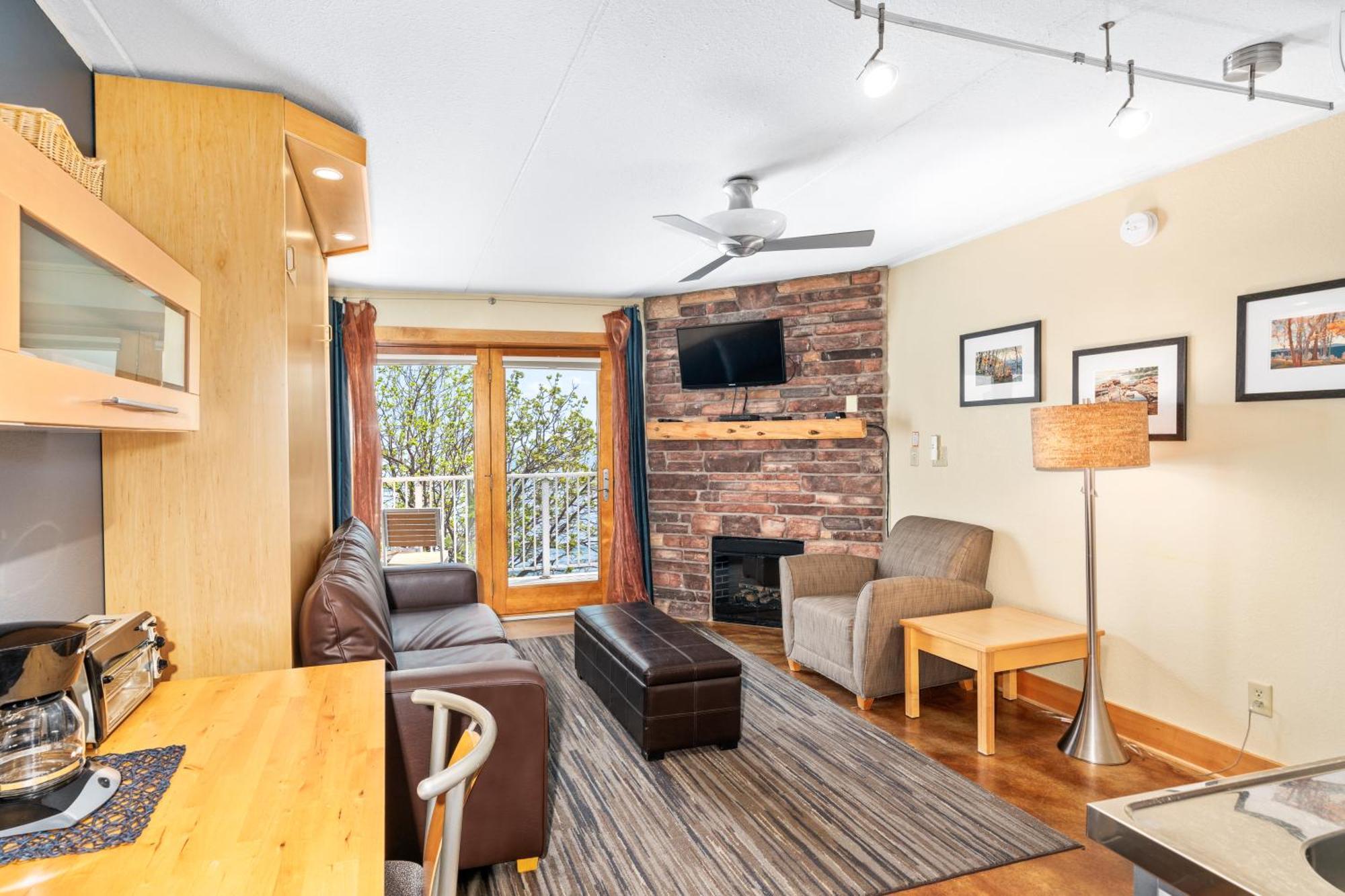 East Bay Suites グランド・マレー エクステリア 写真